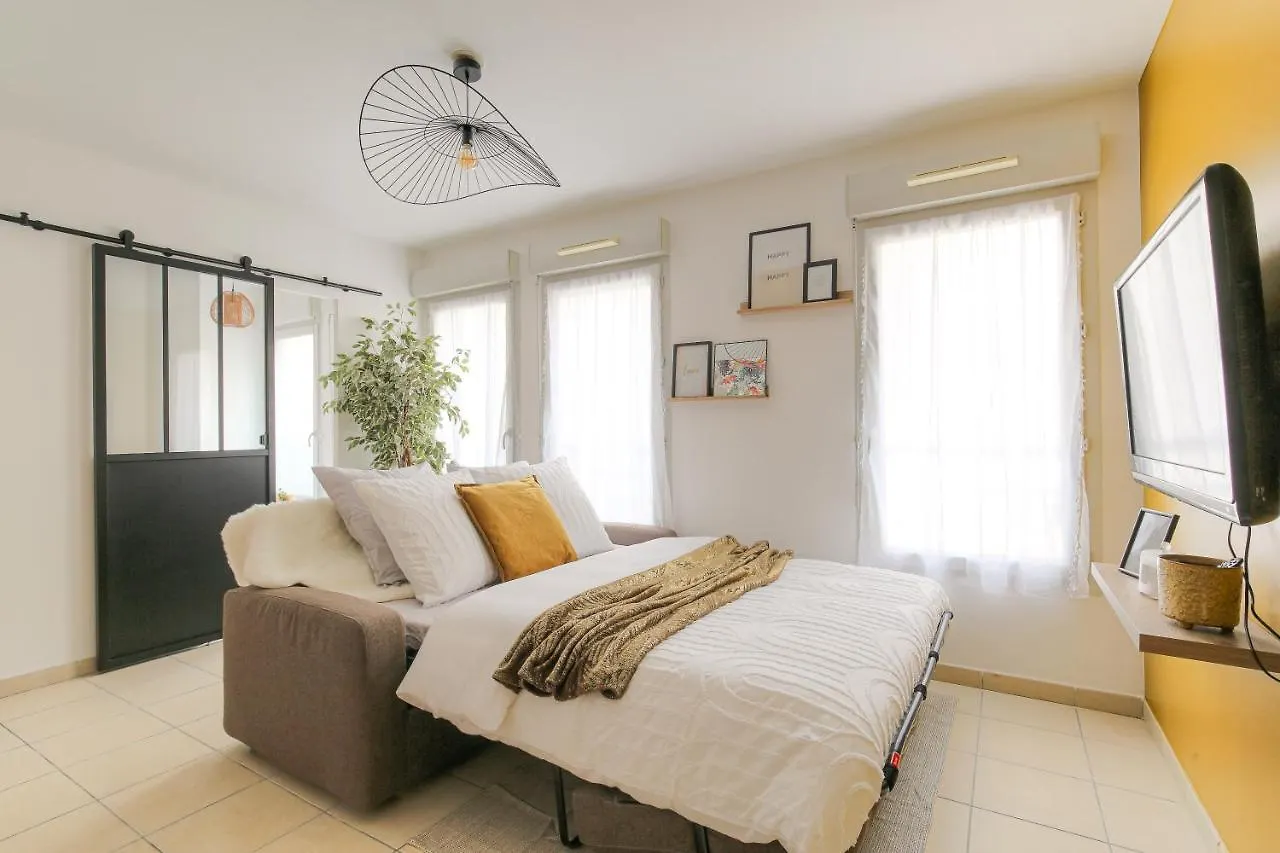 Le Louis D'Or -Acces Facile Gare/Eurexpo/Aeoroport Apartment Villeurbanne France