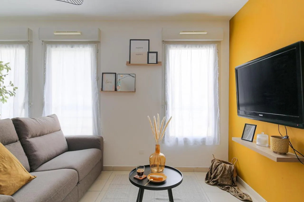 Le Louis D'Or -Acces Facile Gare/Eurexpo/Aeoroport Apartment Villeurbanne 0*,  France