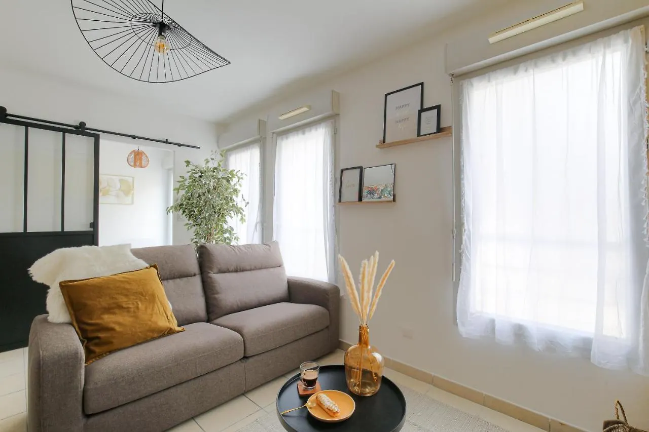 Le Louis D'Or -Acces Facile Gare/Eurexpo/Aeoroport Apartment Villeurbanne France