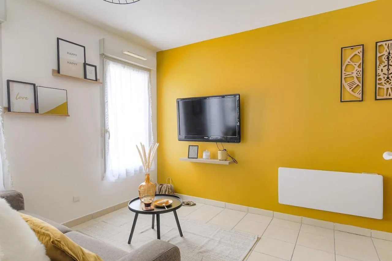 Appartement Le Louis D'Or -Acces Facile Gare/Eurexpo/Aeoroport à Villeurbanne